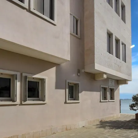 Judeca Nova By Interhome Daire *